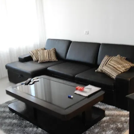 Rich Apartment *